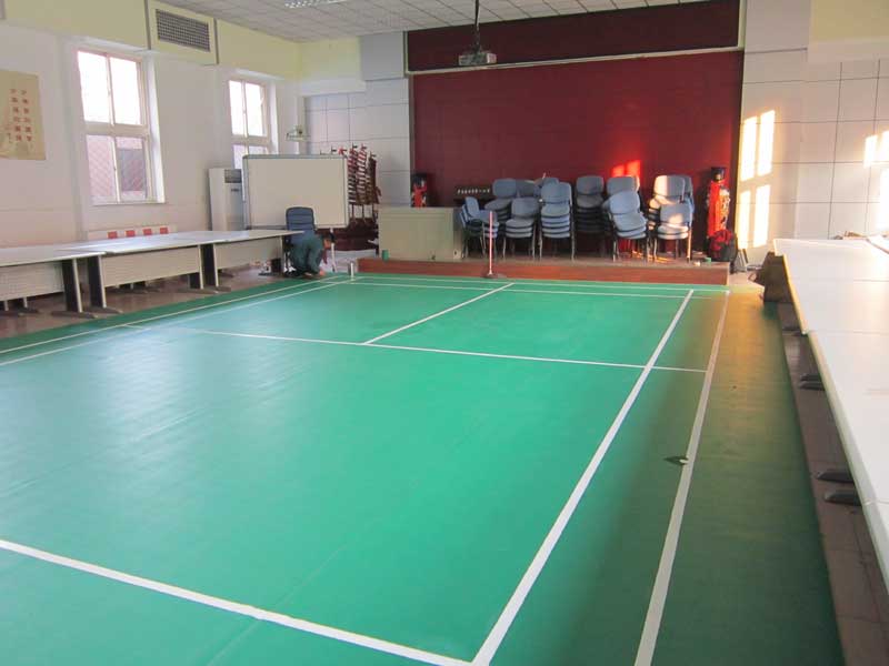 羽毛球塑胶免费P站视频怎样施工不易鼓包